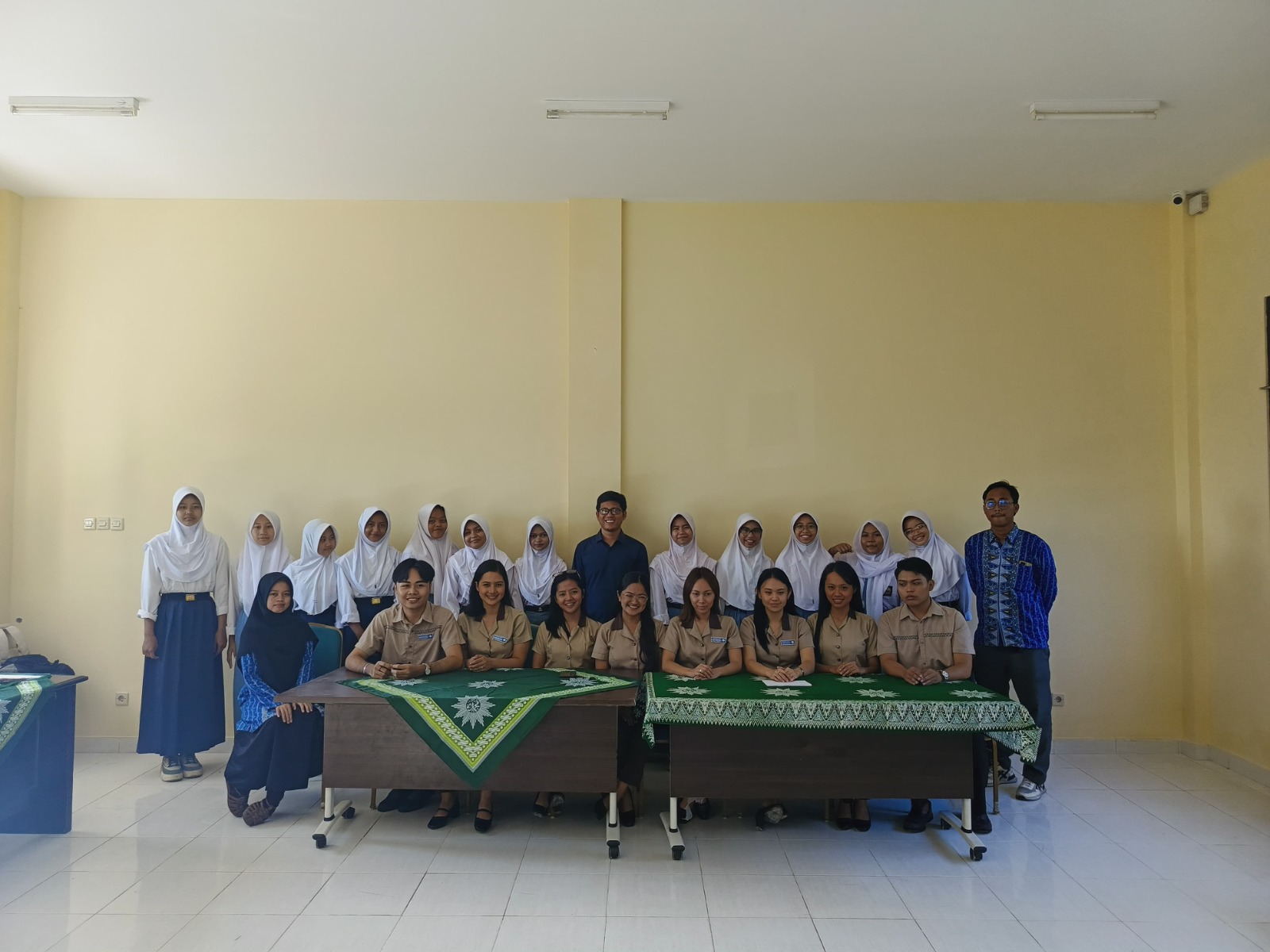 Dokumen Humas Uhamka