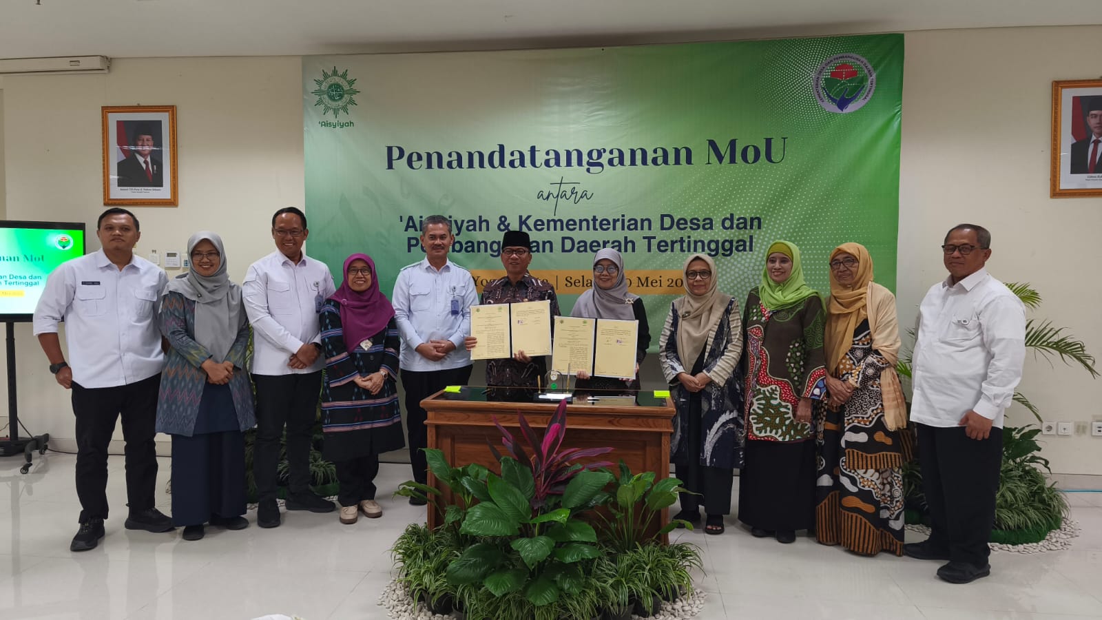 Pimpinan Pusat Aisyiyah dan Kementerian Desa dan Pembangunan Daerah Tertinggal lakukan penandatanganan MoU (20/5).