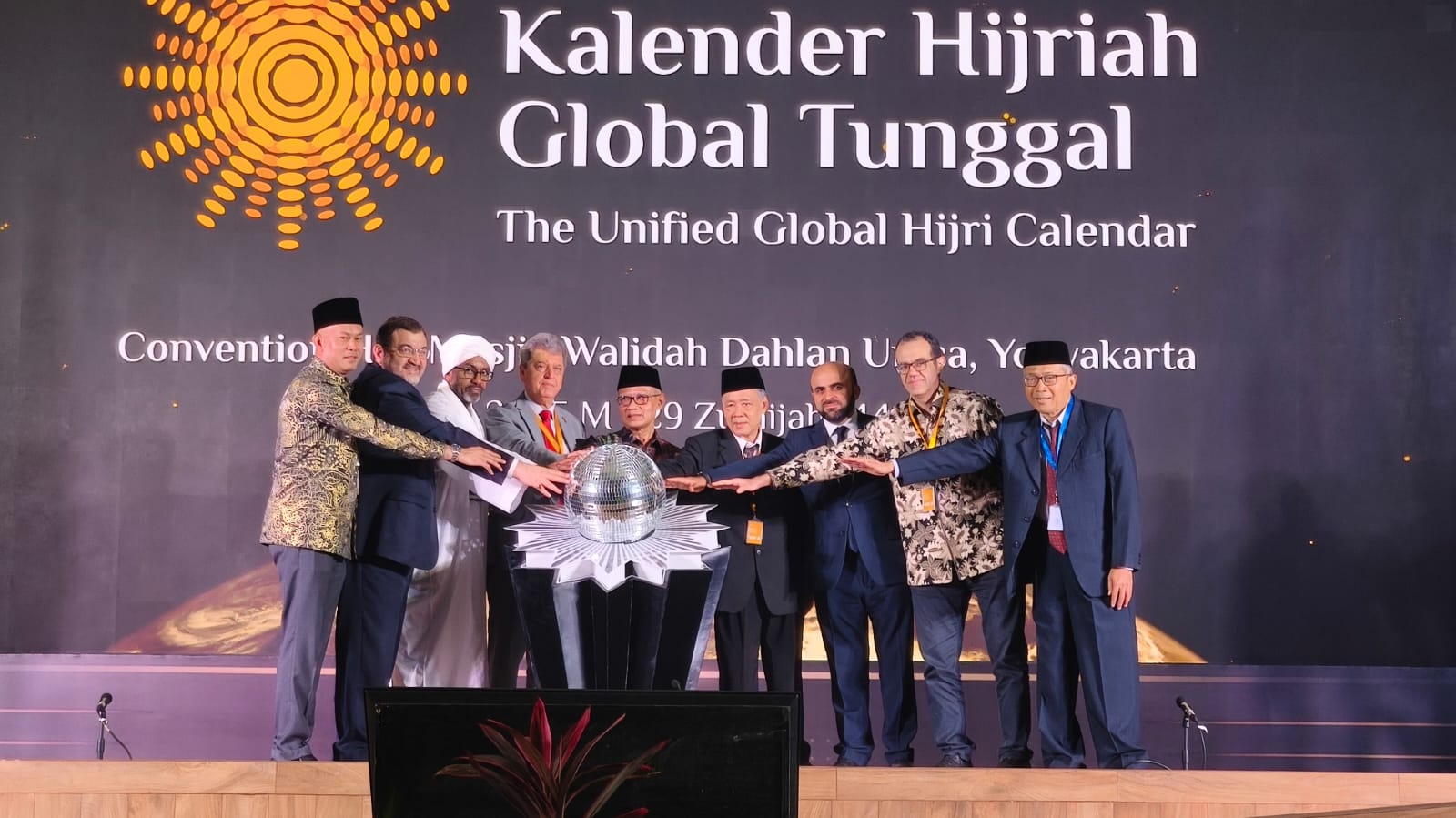 Peluncuran Kalender Hijriah Global Tunggal (KHGT). Foto: Cris