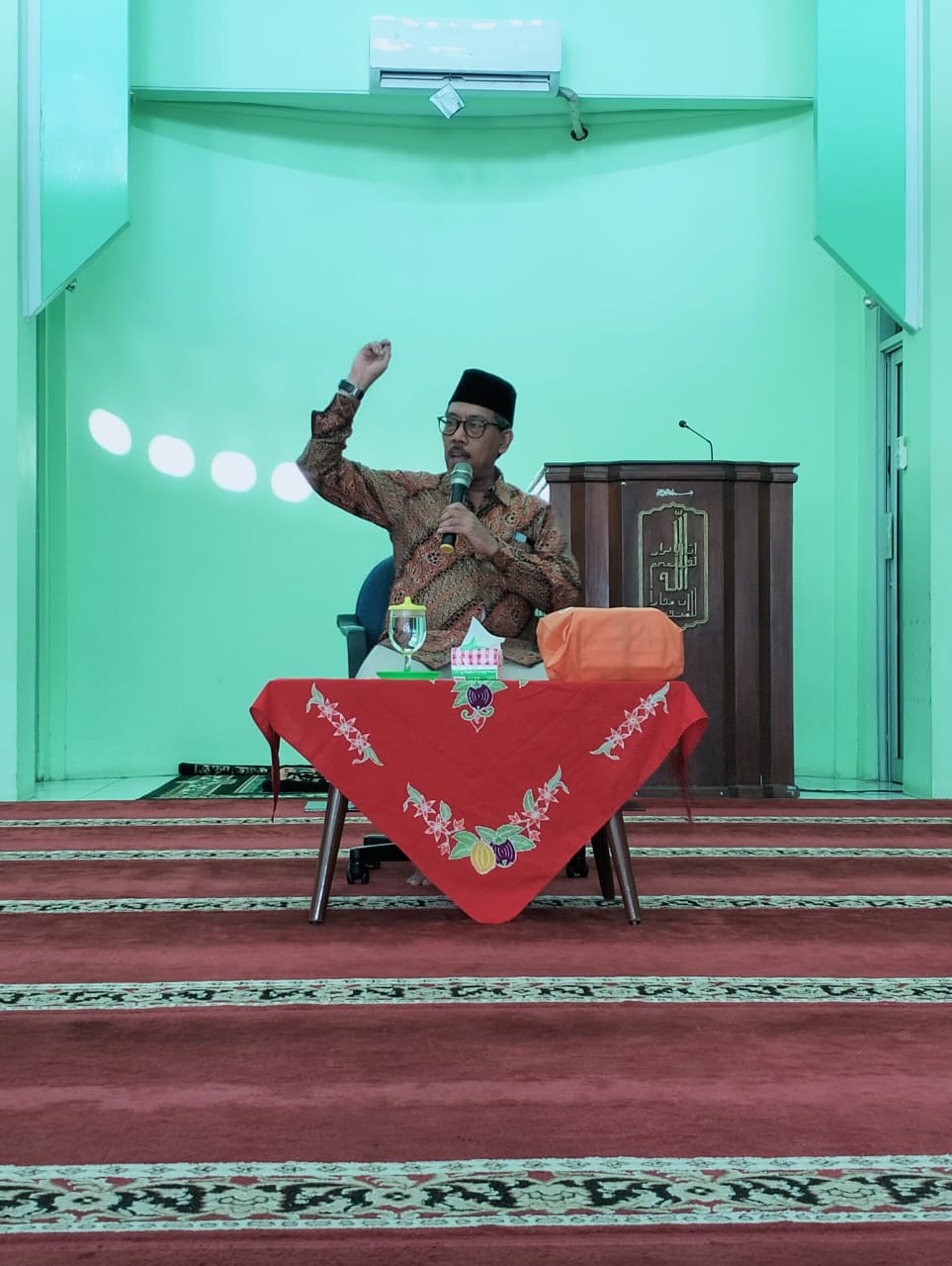Tabligh Akbar Dewan Pakar MPKSDI PP Muhammadiyah/Anggota DPD RI DIY Drs H Muhammad Afnan Hadikusumo. Doc. SM