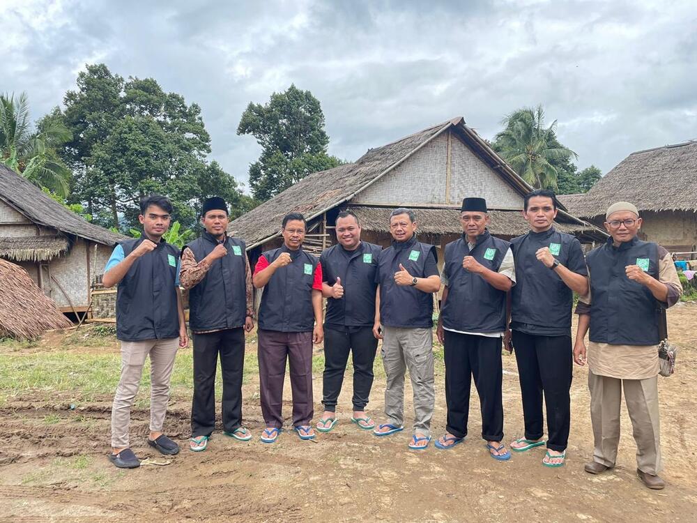 Ketua LDK PP Muhammadiyah Muchammad Arifin, SAg., MAg saat kunjungan ke suku Baduy jelang Idul Fitri 1446 H / 2025