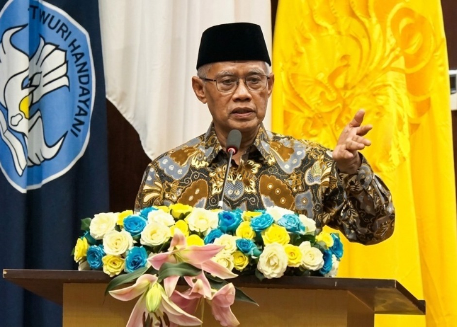 Prof Dr Haedar Nashir, MSi