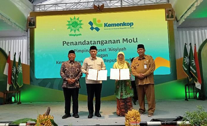 Pimpinan Pusat Aisyiyah lakukan penandatanganan kerjasama dengan Kementerian Koperasi RI (19/5).
