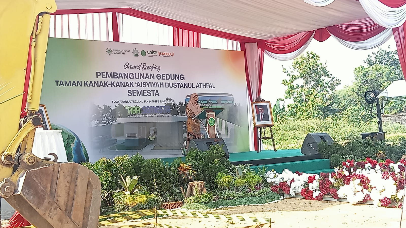 Ketua Umum Pimpinan Pusat Aisyiyah Salmah Orbayinah