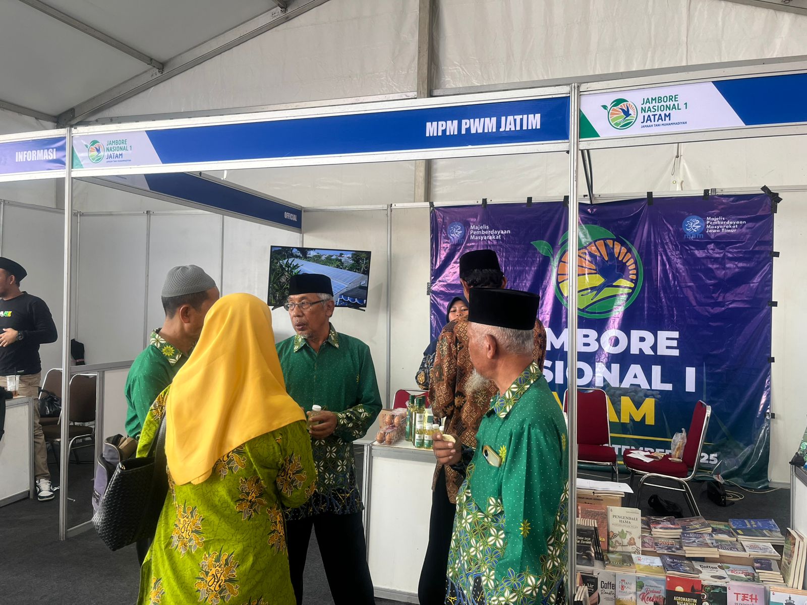Stand bazar PWM Jawa Timur