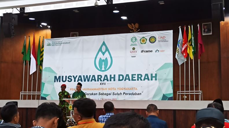 Ketua PDM Kota Yogyakarta H Aris Madani, SPdI secara resmi membuka Musyda XVII Pemuda Muhammadiyah