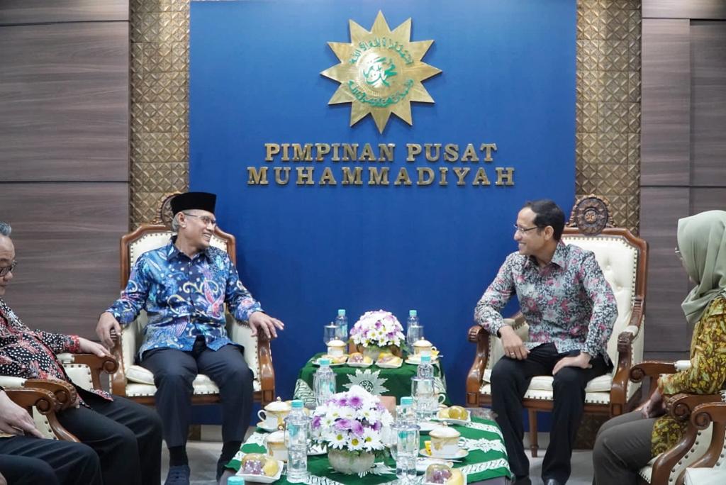 Pertemuan Haedar Nashir dengan Nadiem Anwar Makarim di Kantor PP Muhammadiyah Cik Ditiro Yogyakarta