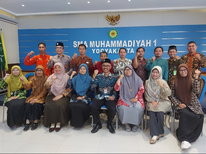 SMA Muhi Berbagi 97 Juta, Komitmen Bantu Sekolah Muhammadiyah di DIY