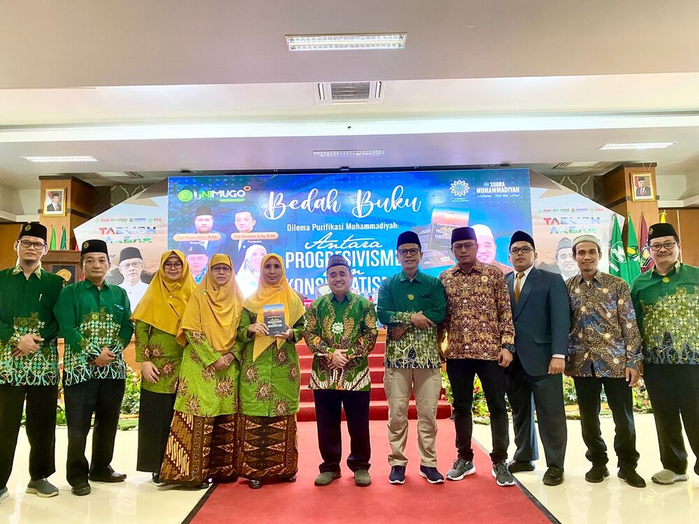 Bedah Buku Karya Ketua PWM Jawa Tengah Dr KH Tafsir, MAg kerja sama SM dan Unimugo. Doc. SM