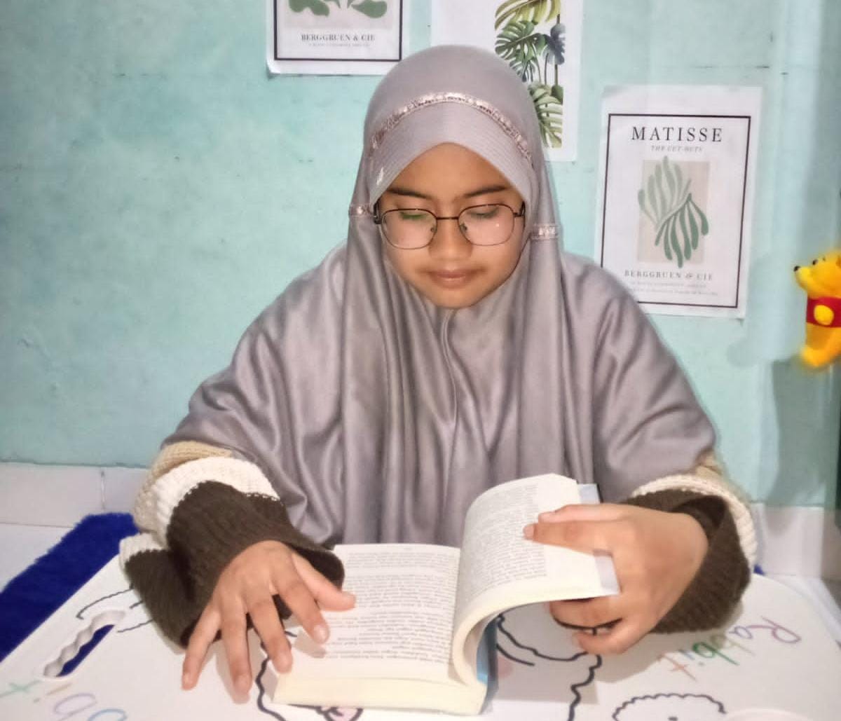 Santriwati  Al Kautsar  Raih Juara I Penulis Terbaik Kategori Reporter Muda