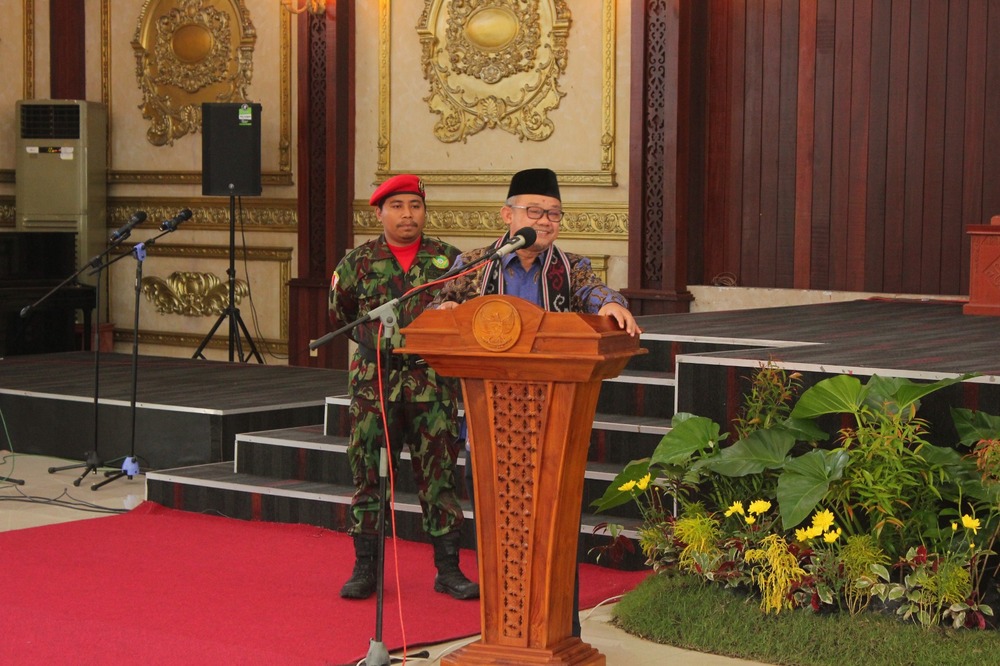 Sekretaris Umum PP Muhammadiyah Abdul Mu'ti memberikan amanat dalam Pembukaan Tanwir I Nasyiatul Aisyiyah, Jumat (12/1)