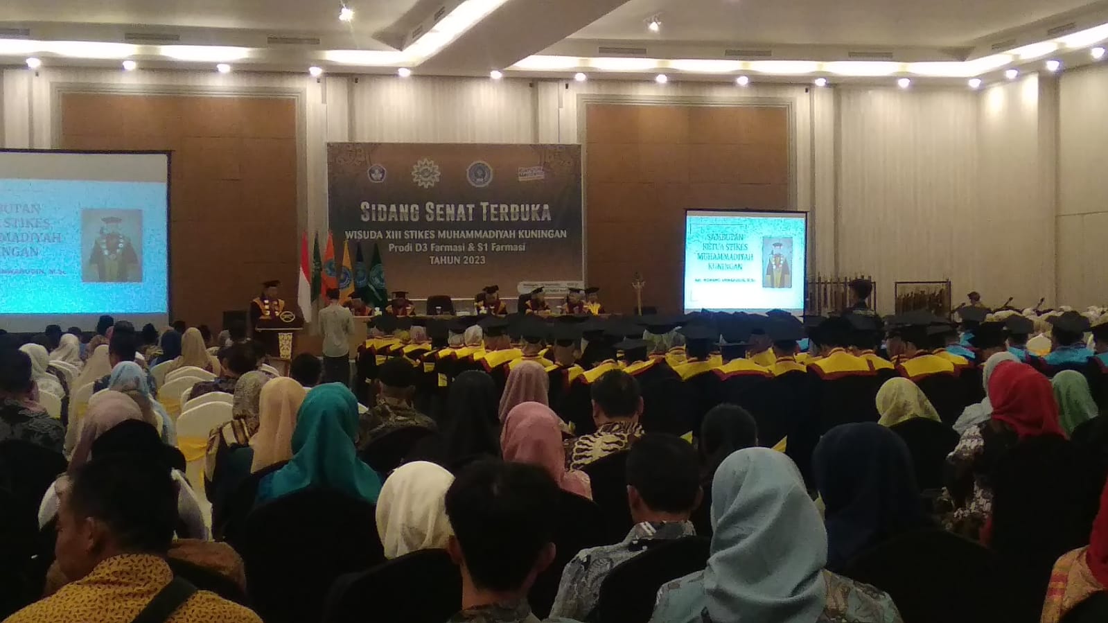 Tanamkan Nilai-nilai ISLAMI, STIKes Muhammadiyah Kuningan Wisuda 103 Lulusan